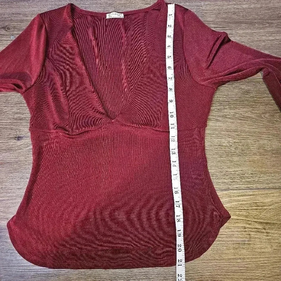 Free People Intimately Free Sleek Essentials Blouse Vneck Burgundy Shimmer S/P - Picture 10 of 13